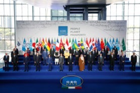 group photo of G20 leaders at the Summit in Rome