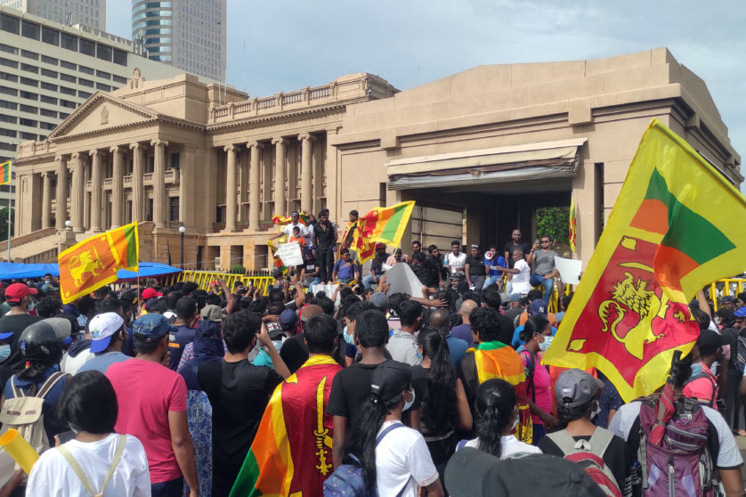 Anti-government_protest_in_Sri_Lanka_2022-scaled.jpg